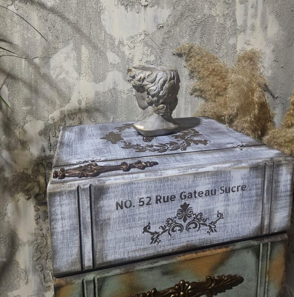 DEKORATİF ERKEK SAKSI KÜÇÜK